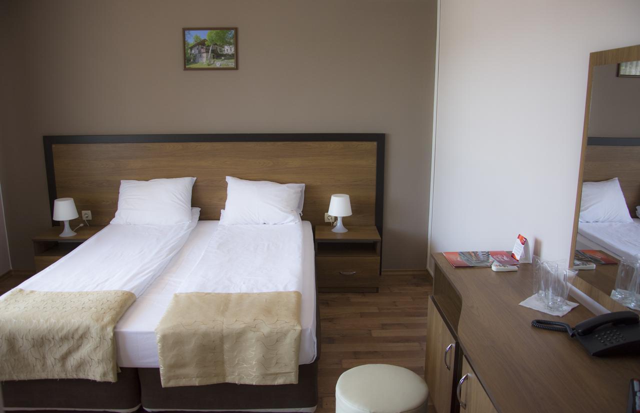 Spa Hotel Ivelia Dubnitsa Luaran gambar